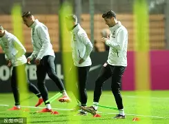  Karsa巅峰对决，莱万多夫斯基与80激战切尔西分钟，绝杀胜负难料！